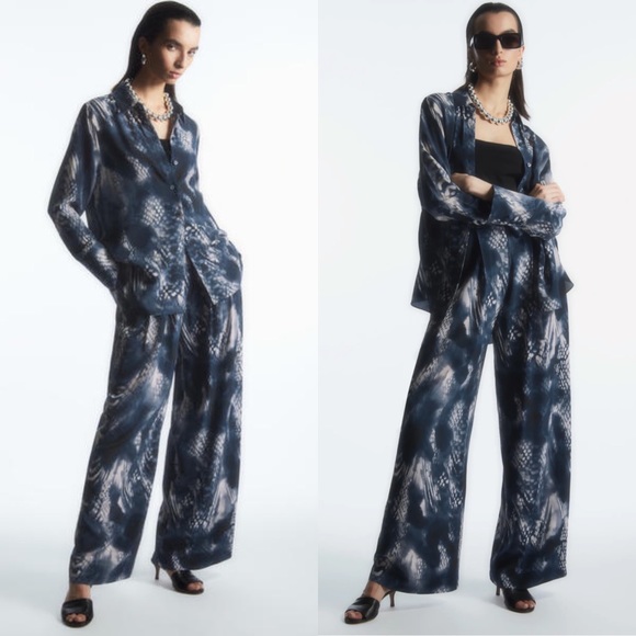 COS Silk Long Sleeve Button Up Shirt Blouse Printed Blue White Small NWT 8 - Picture 2 of 14